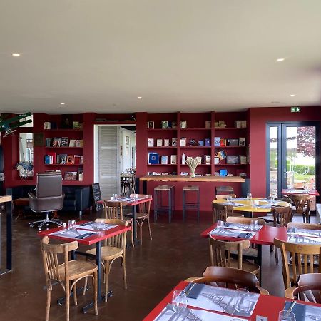 Logis Hotel & Restaurant De L'Aerodrome De La Baie De Somme Buigny-Saint-Maclou Экстерьер фото